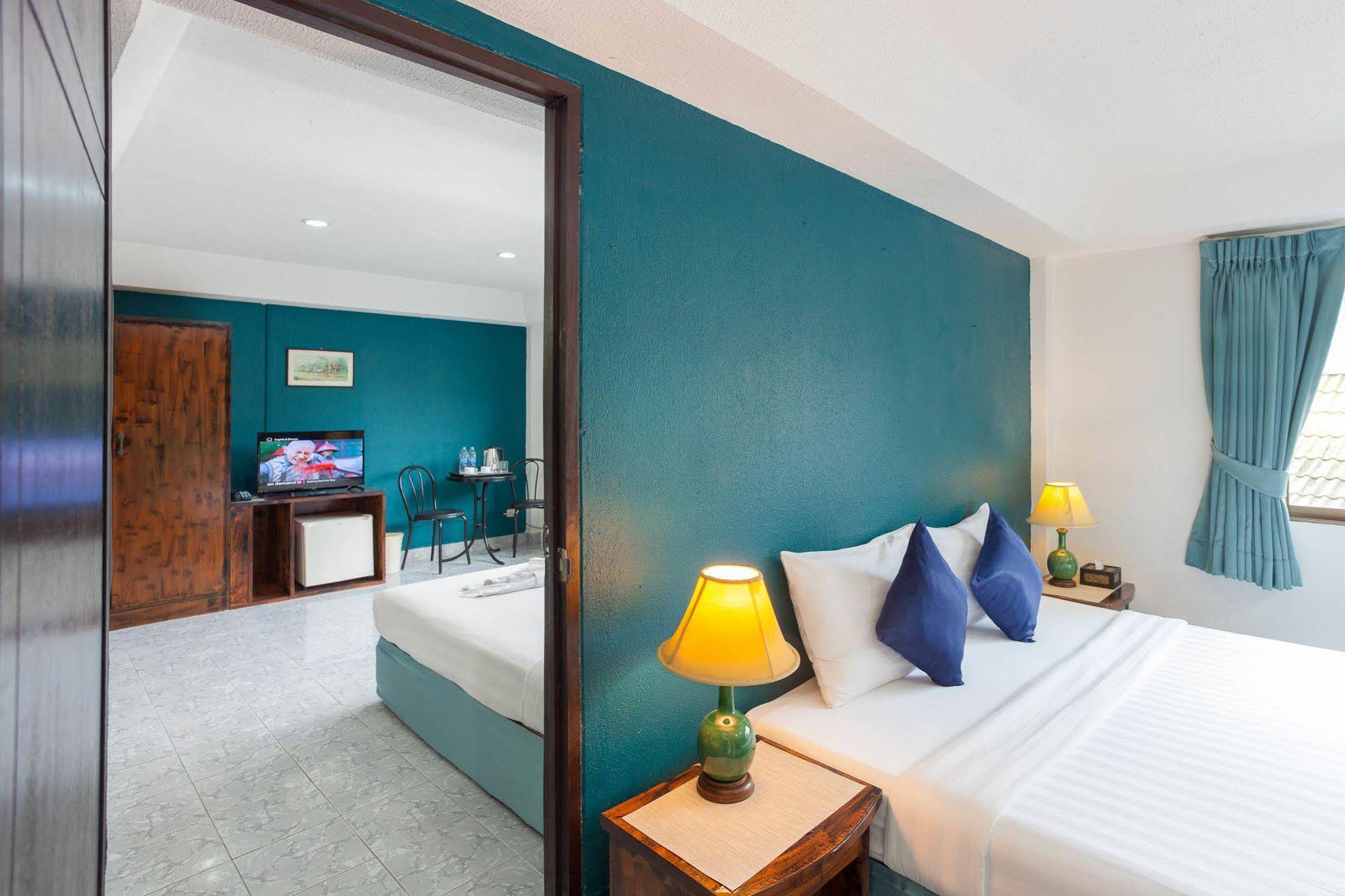 Simple Boutique Seabreeze Hotel