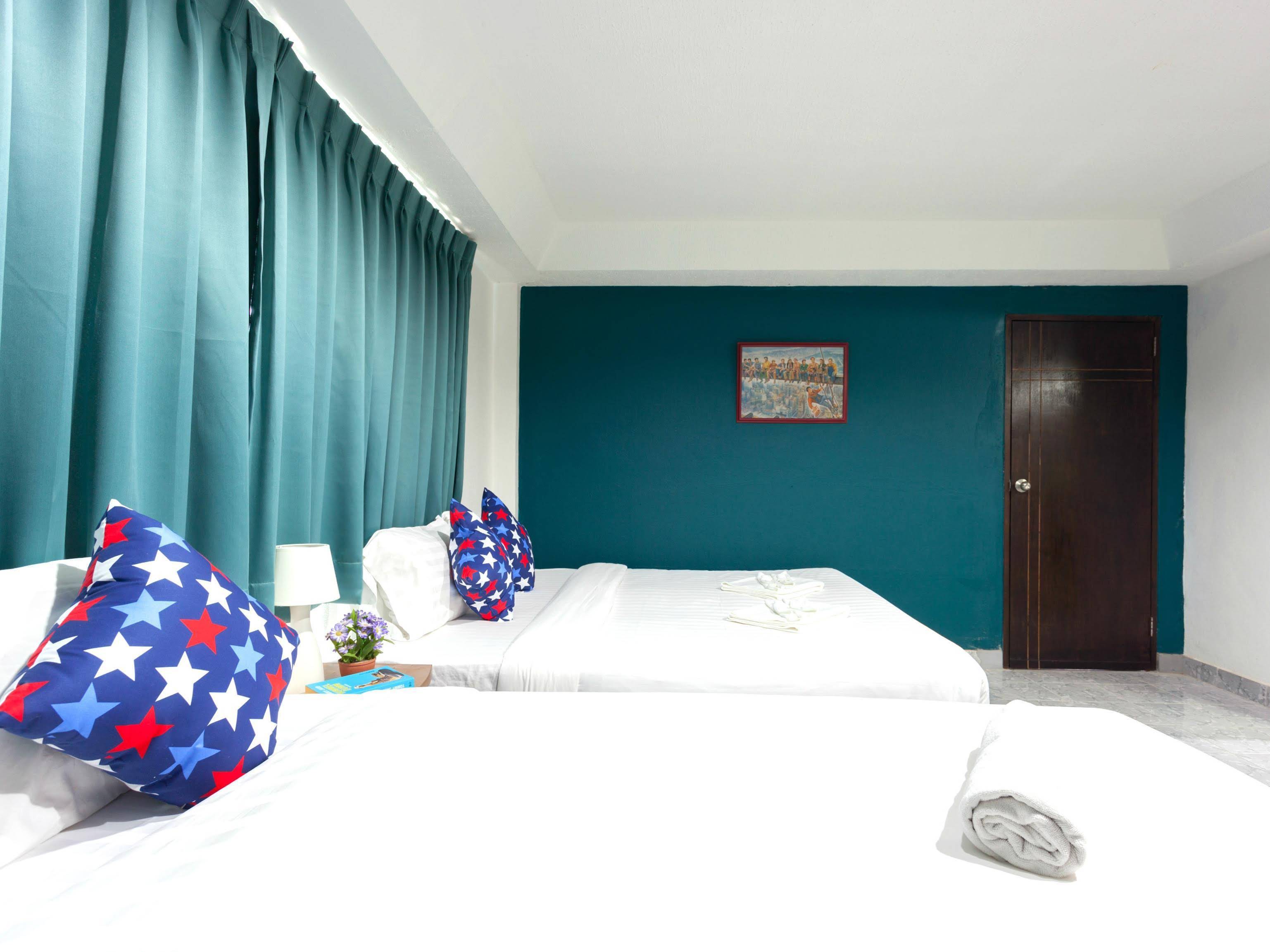 Simple Boutique Seabreeze Hotel