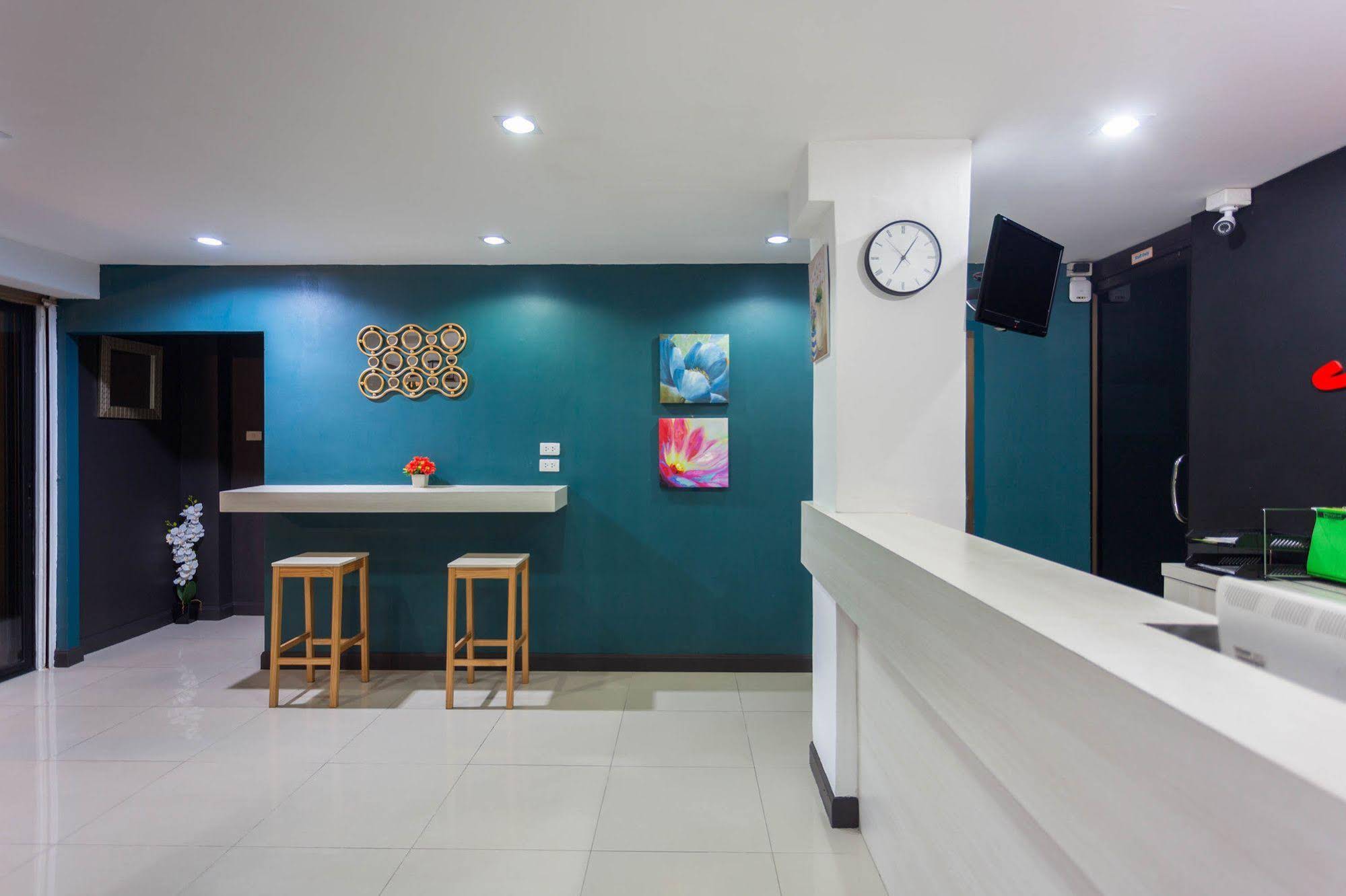 Simple Boutique Seabreeze Hotel
