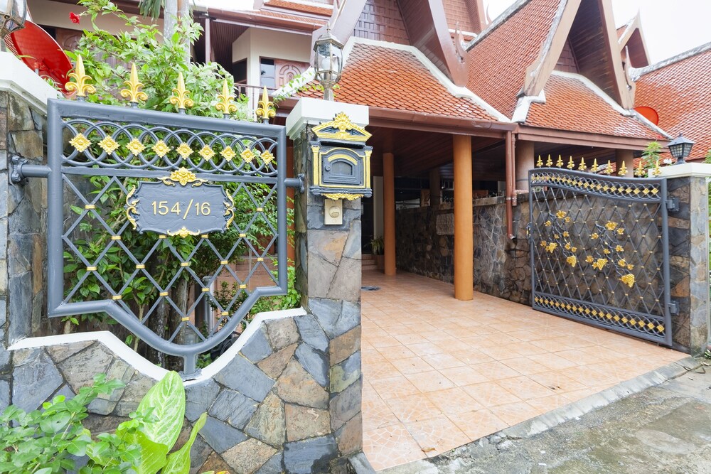 Sirinara Nanai Patong