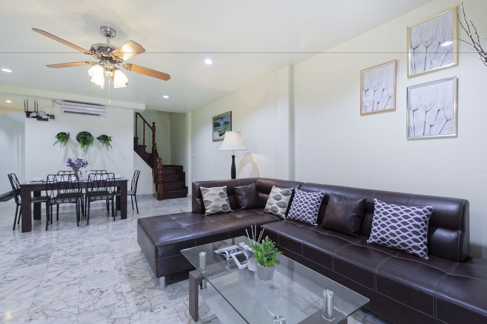 Sirinara Nanai Patong