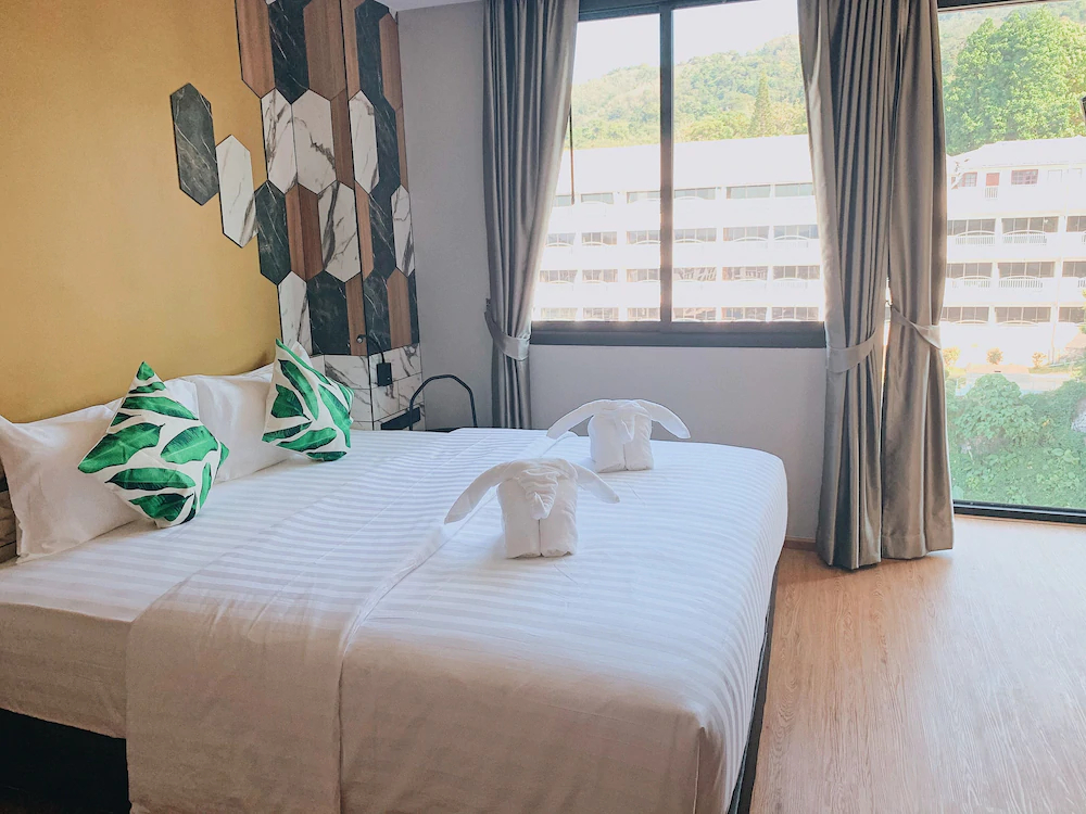 Sky Wave Patong