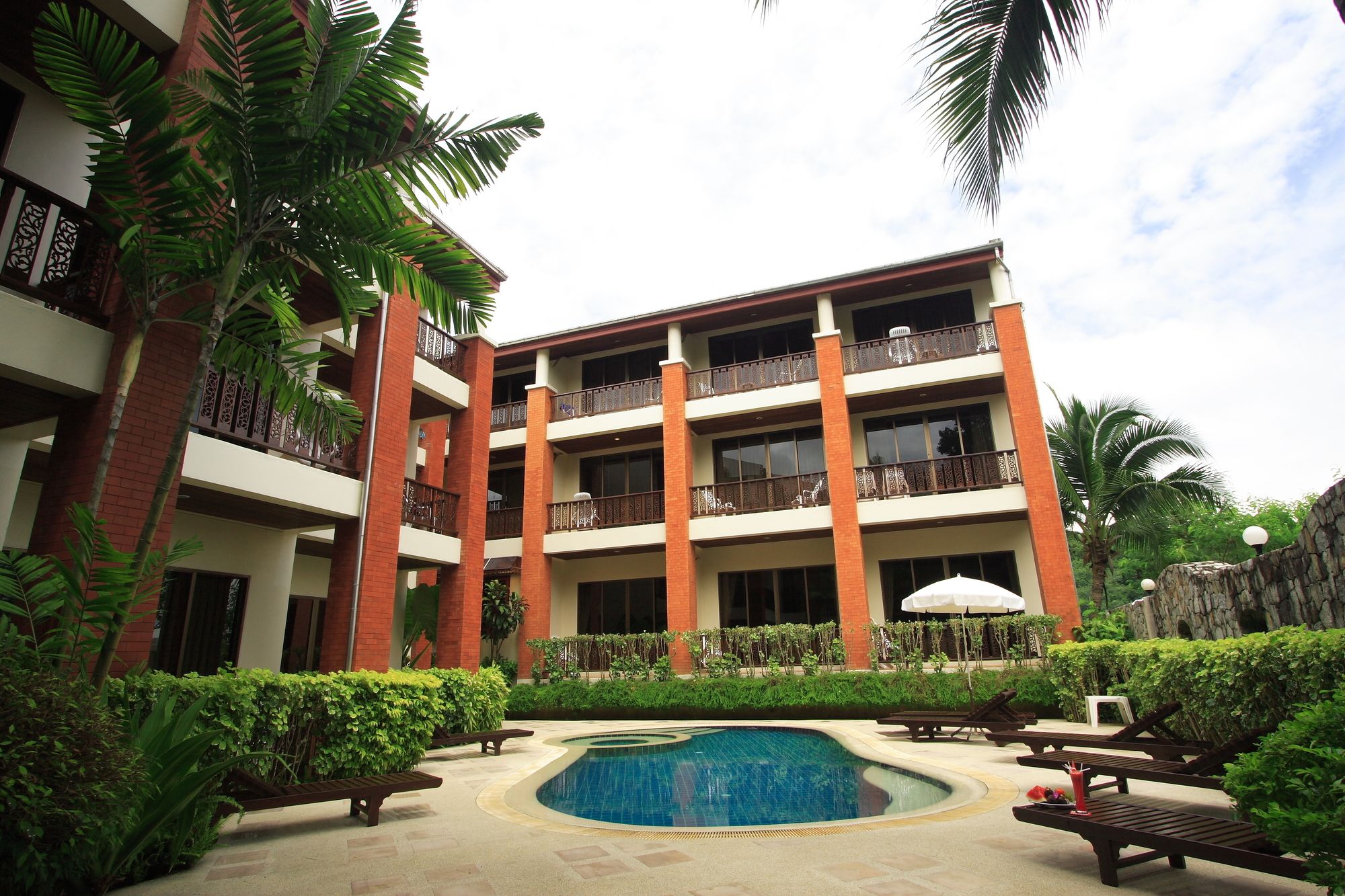 Sun Hill Hotel