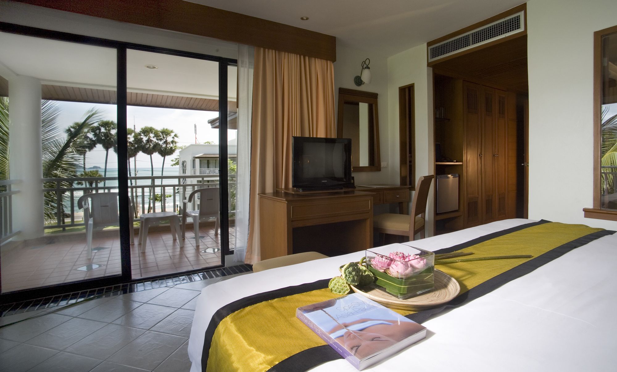 Sunset Beach Resort
