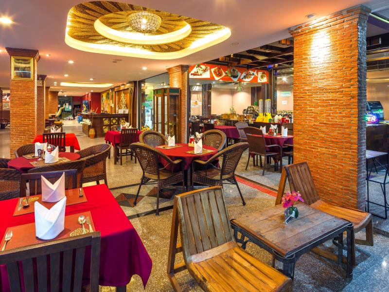 Tanawan Phuket Hotel