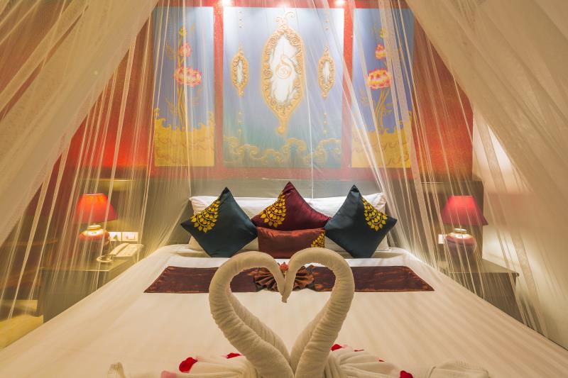 Tanawan Phuket Hotel