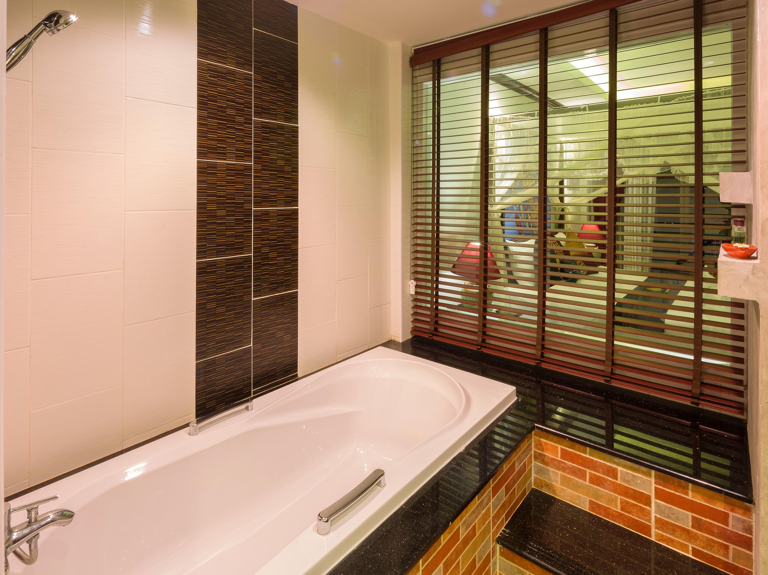 Tanawan Phuket Hotel