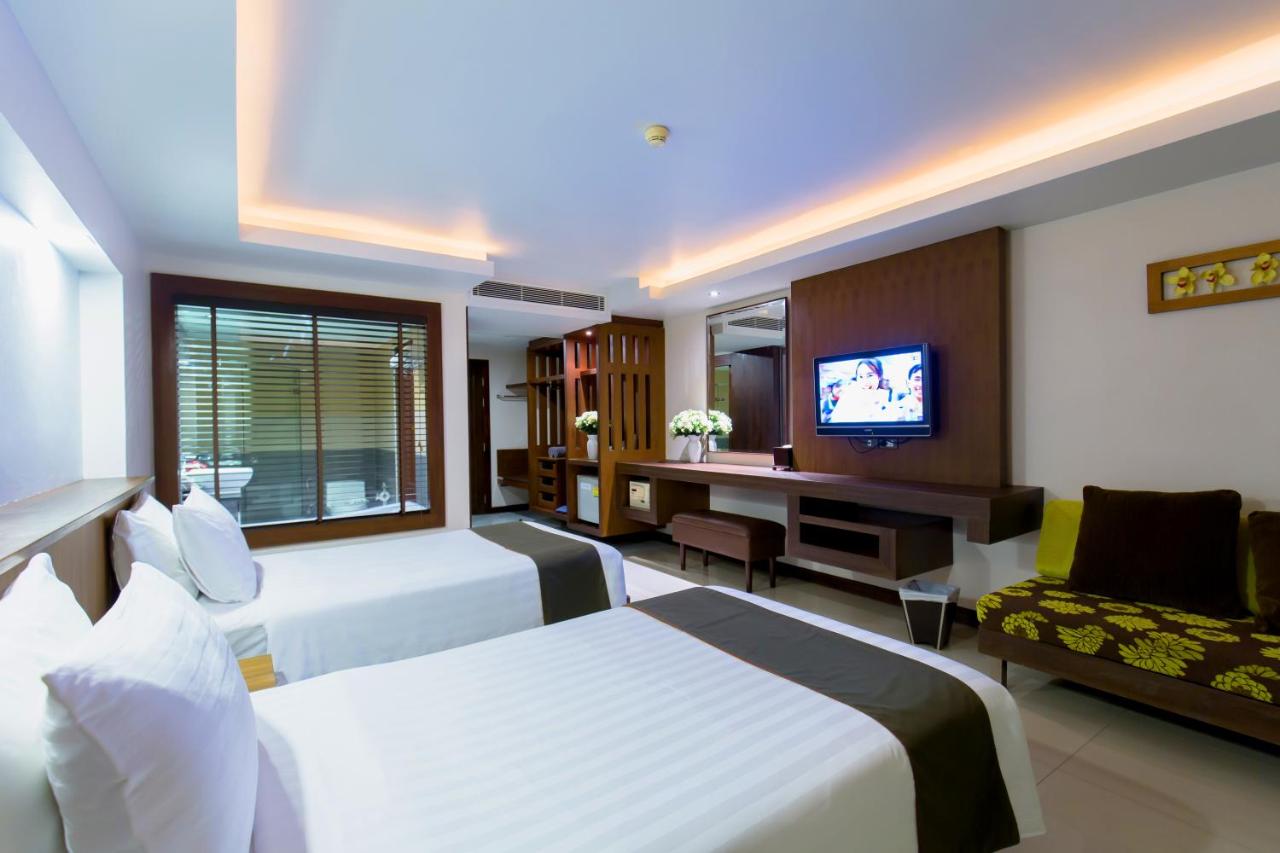 Thanthip Beach Resort