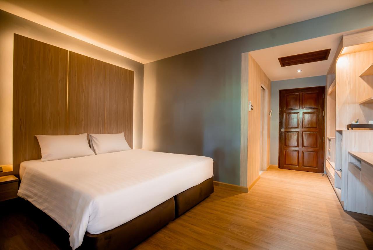 Thanthip Beach Resort
