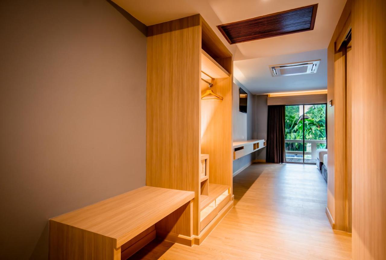 Thanthip Beach Resort