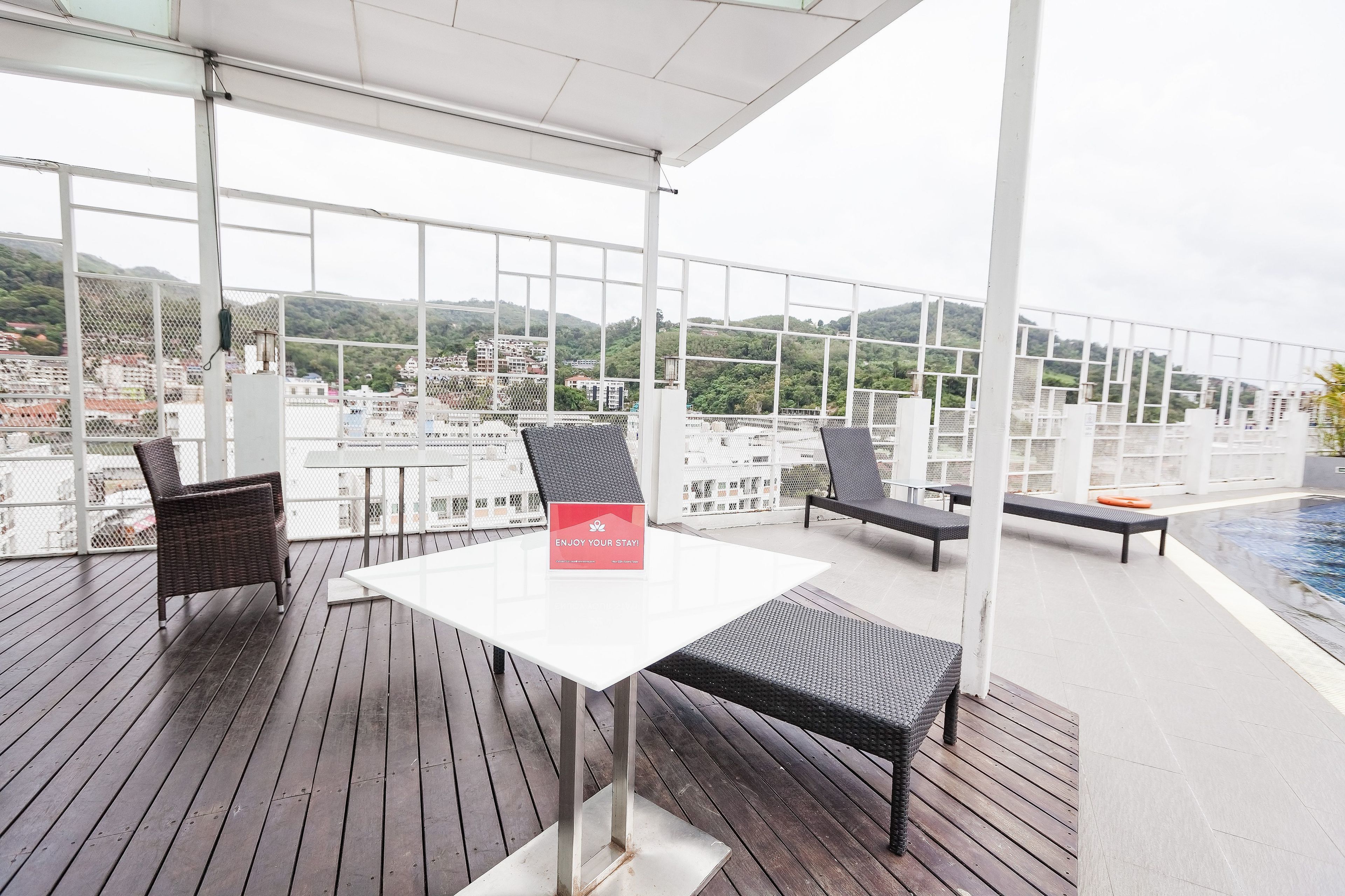The Ashlee Heights Patong Hotel & Suites by ZEN Rooms
