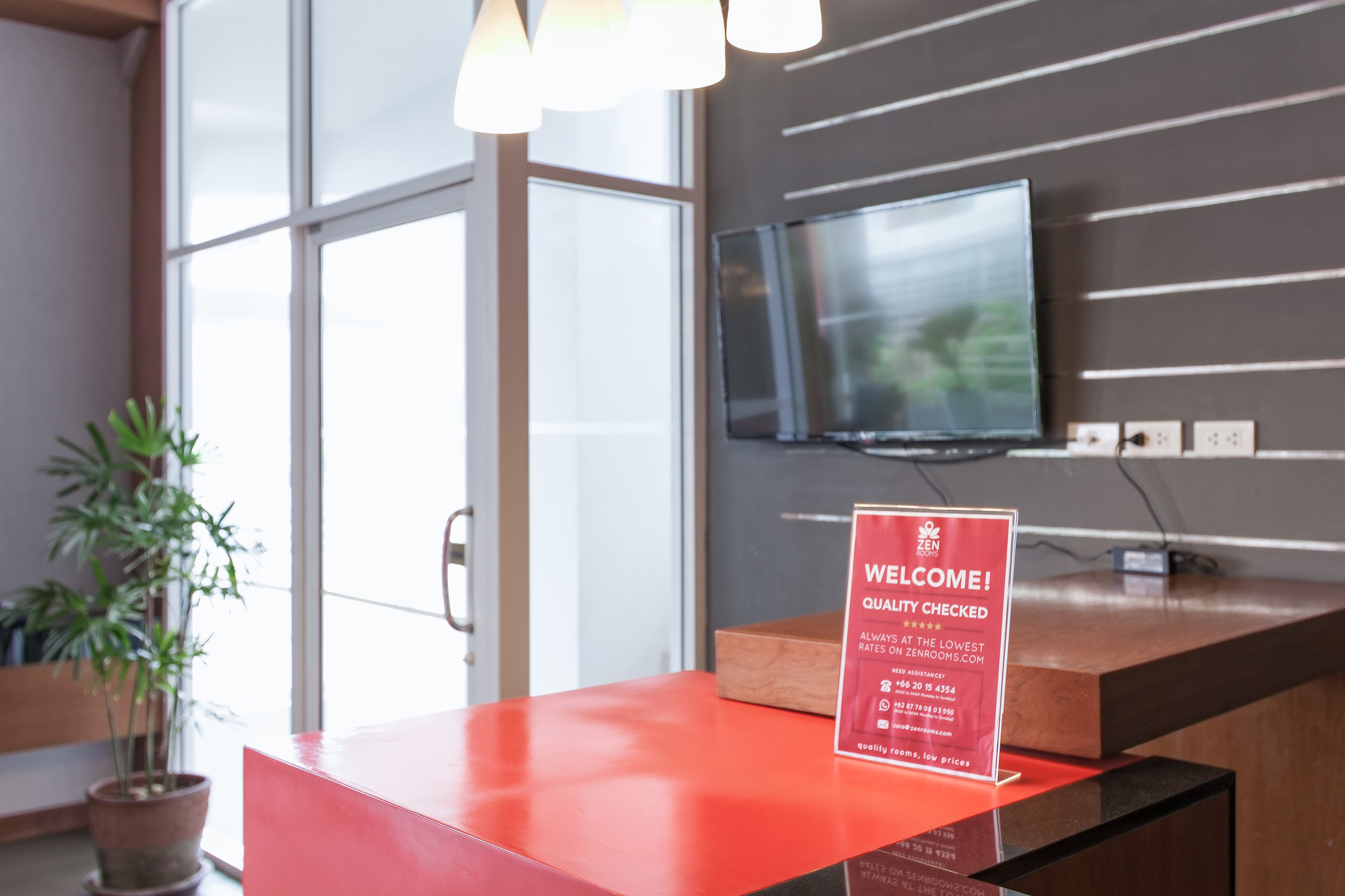 The Ashlee Heights Patong Hotel & Suites by ZEN Rooms
