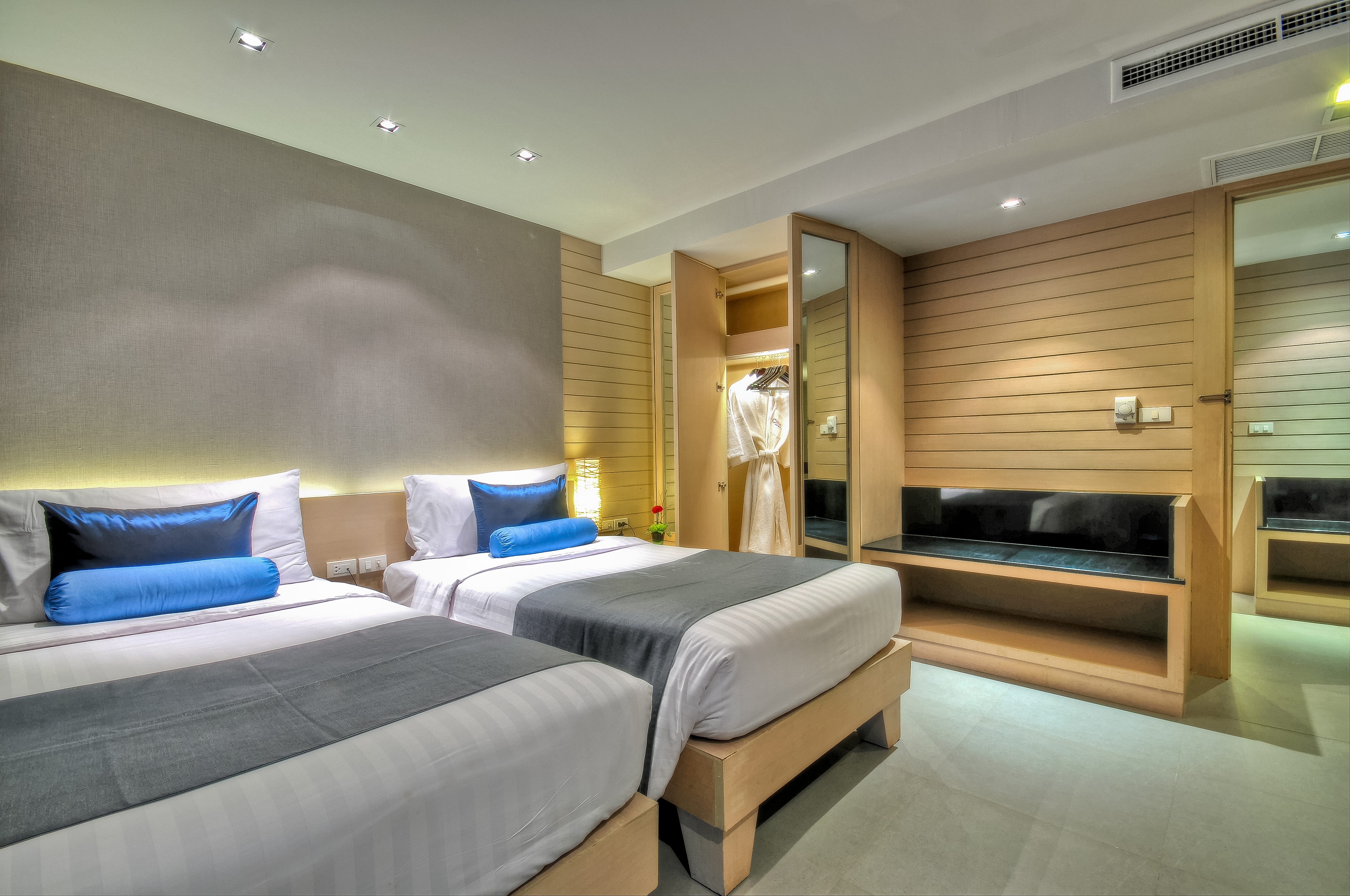The ASHLEE Heights Patong Hotel & Suites