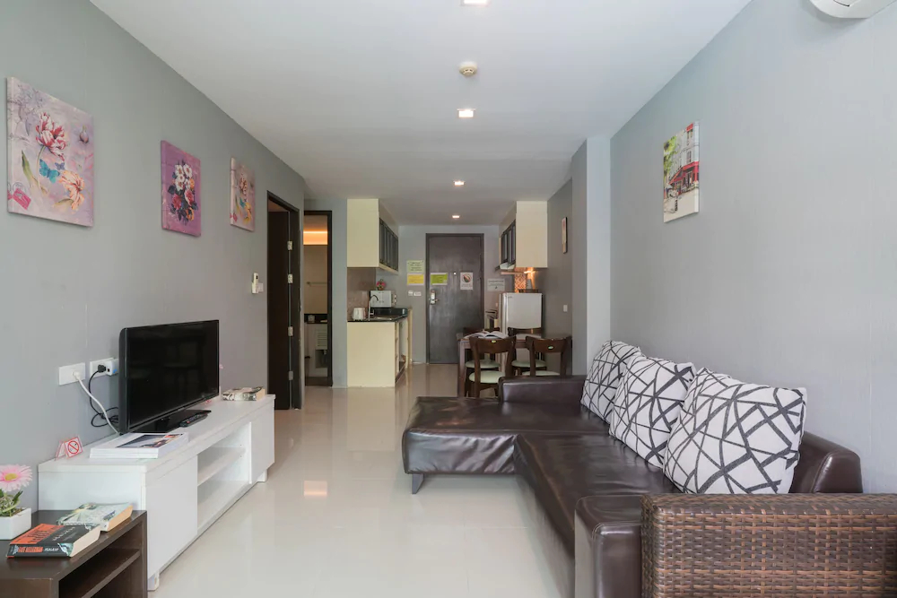 The Kris Condo Pool Access