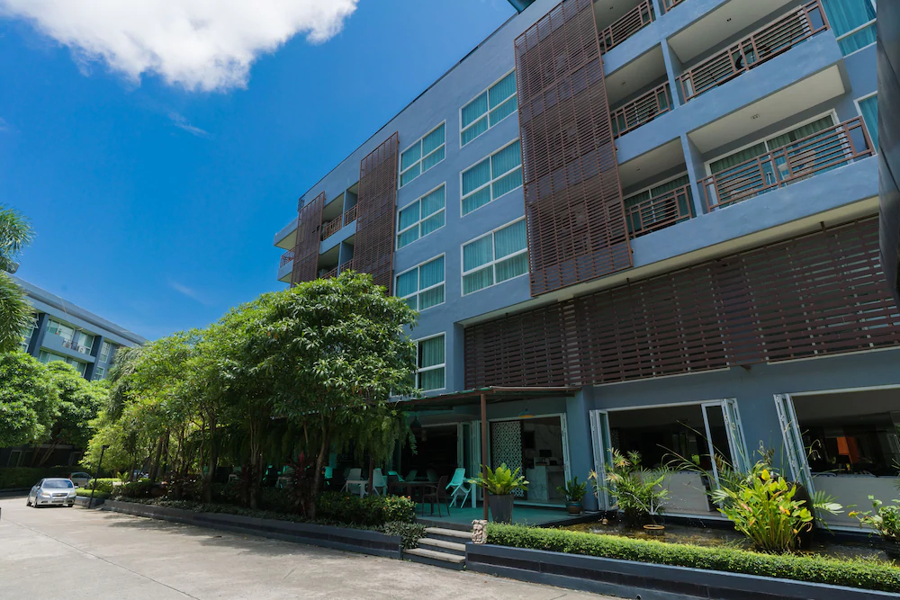 The Kris Condo Pool Access