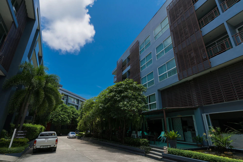 The Kris Condo Pool Access