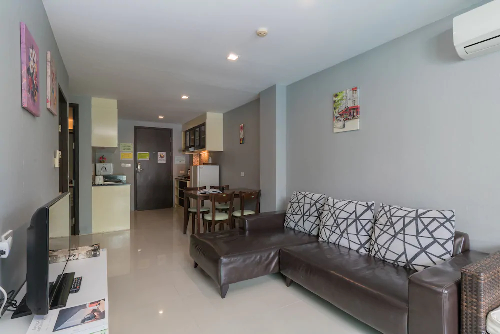 The Kris Condo Pool Access