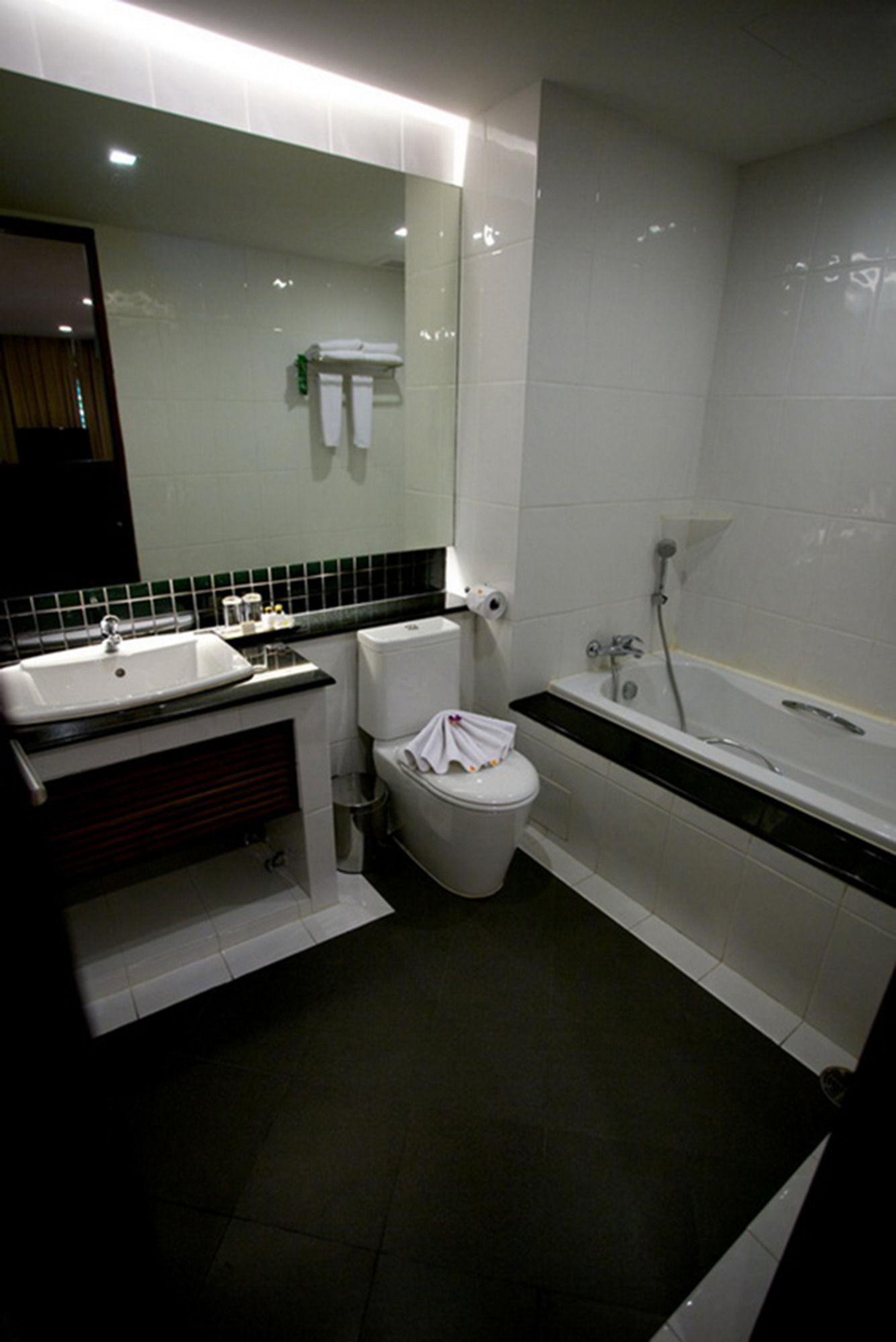 The Kris Condotel at Patong