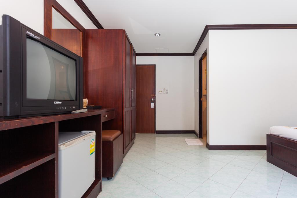 The Little Moon Residence