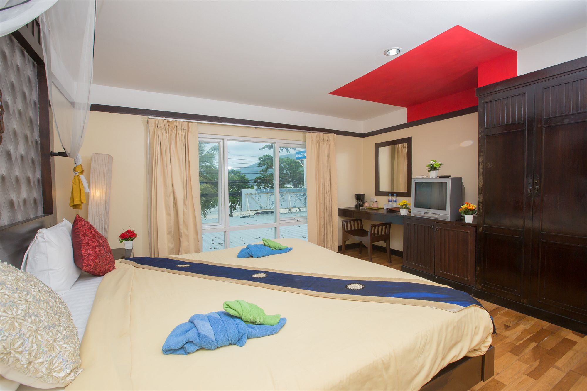 The Ocean Patong Hotel
