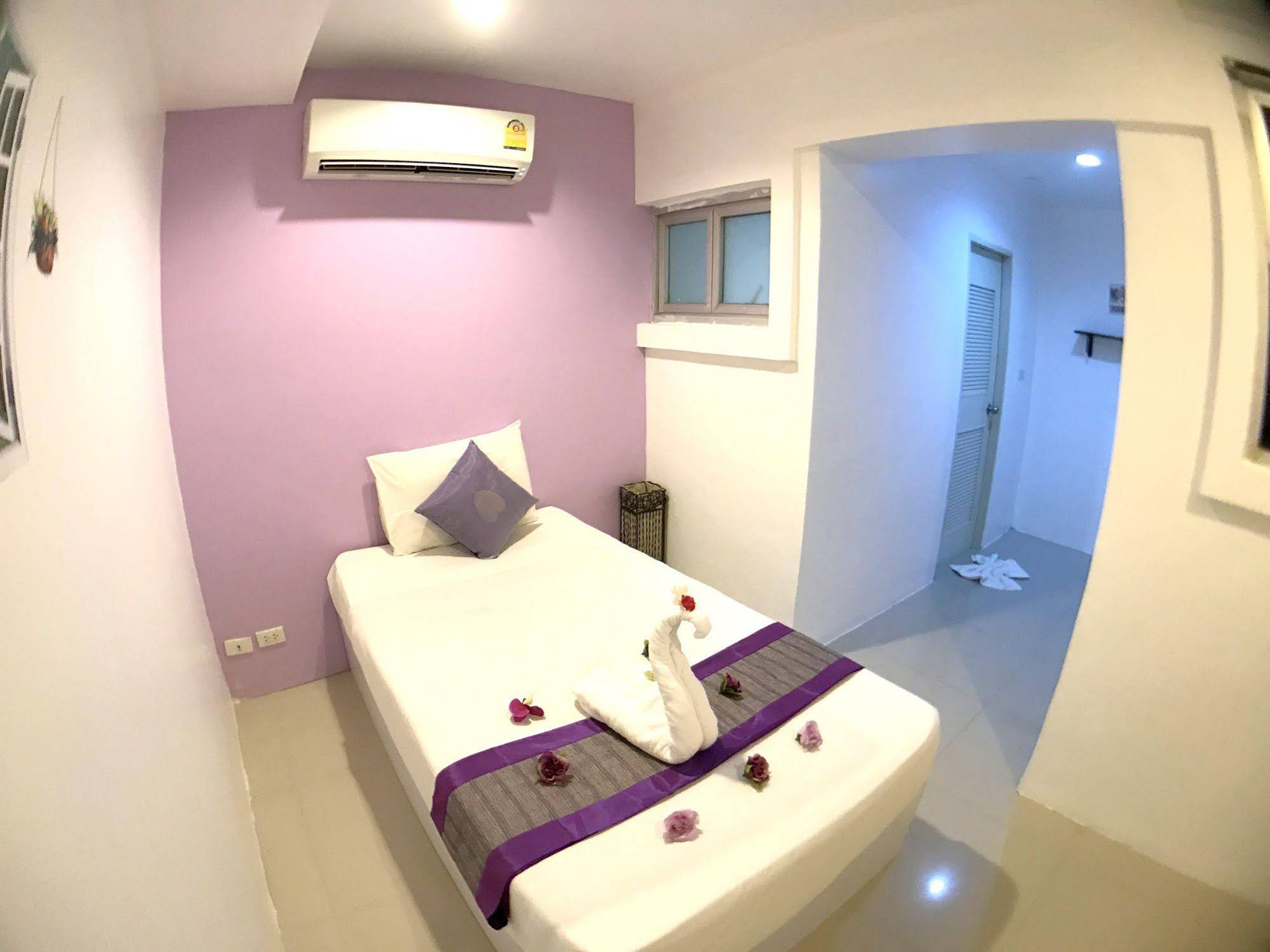 The Room Patong Hotel