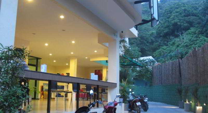 The Wave Patong Boutique Hotel