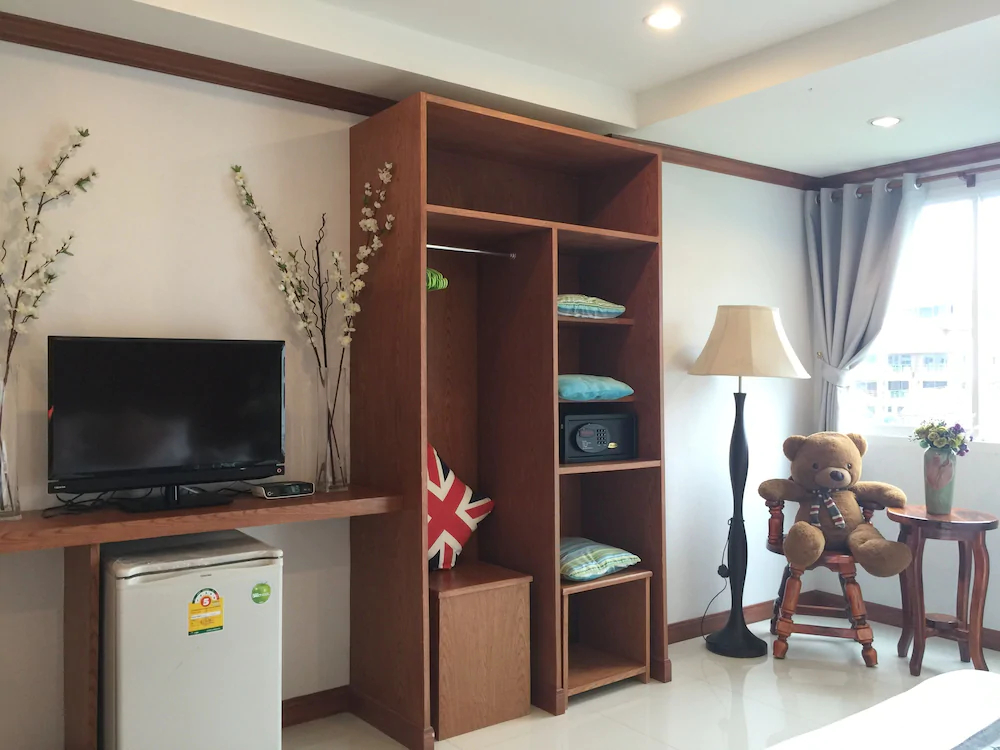 Thira Residence Patong