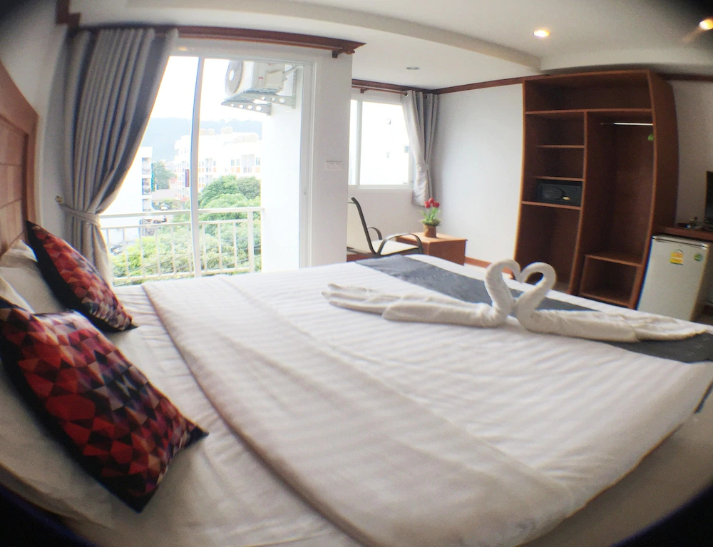 Thira Residence Patong