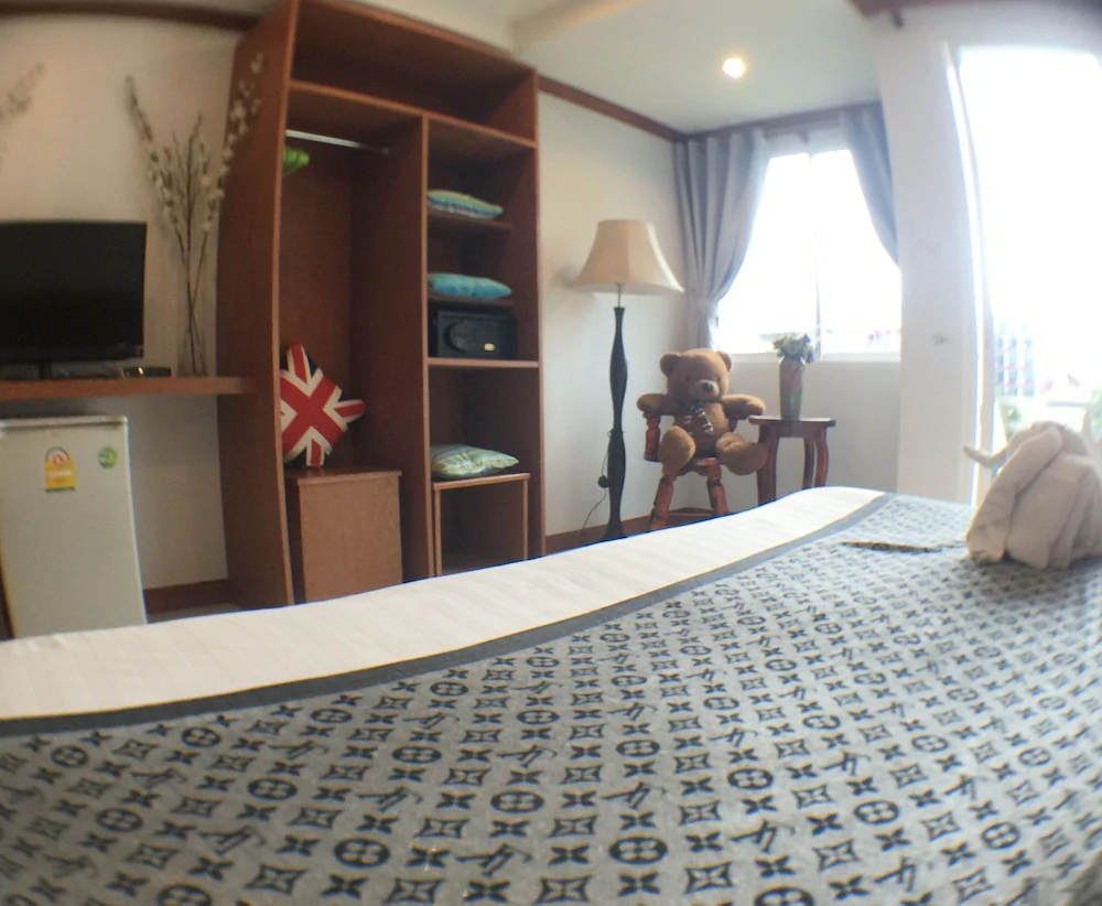 Thira Residence Patong