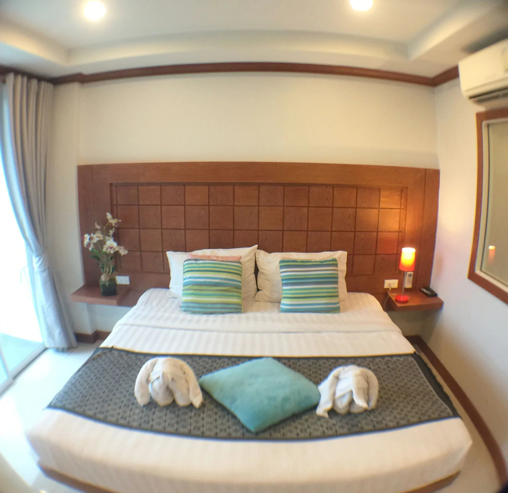Thira Residence Patong