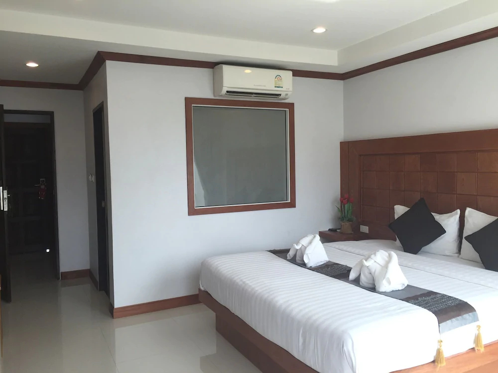 Thira Residence Patong