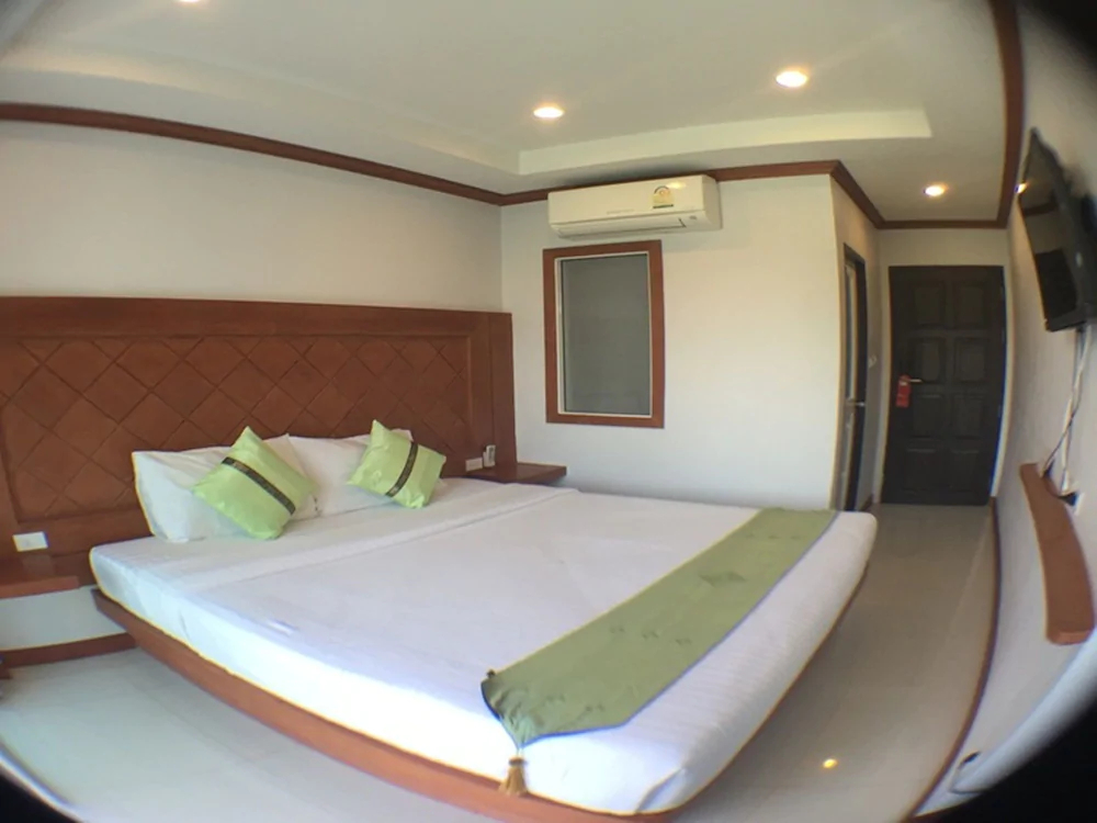 Thira Residence Patong