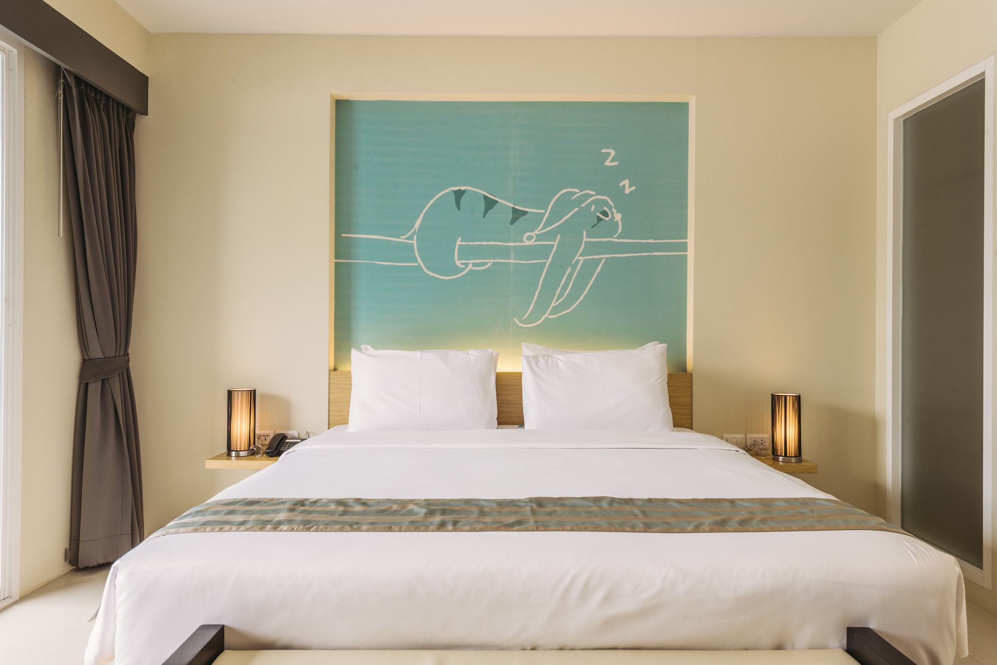 Tiras Patong Beach Hotel