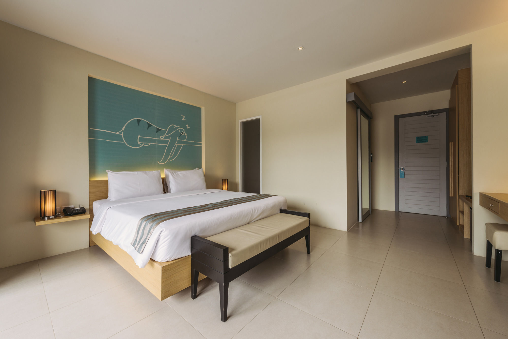 Tiras Patong Beach Hotel