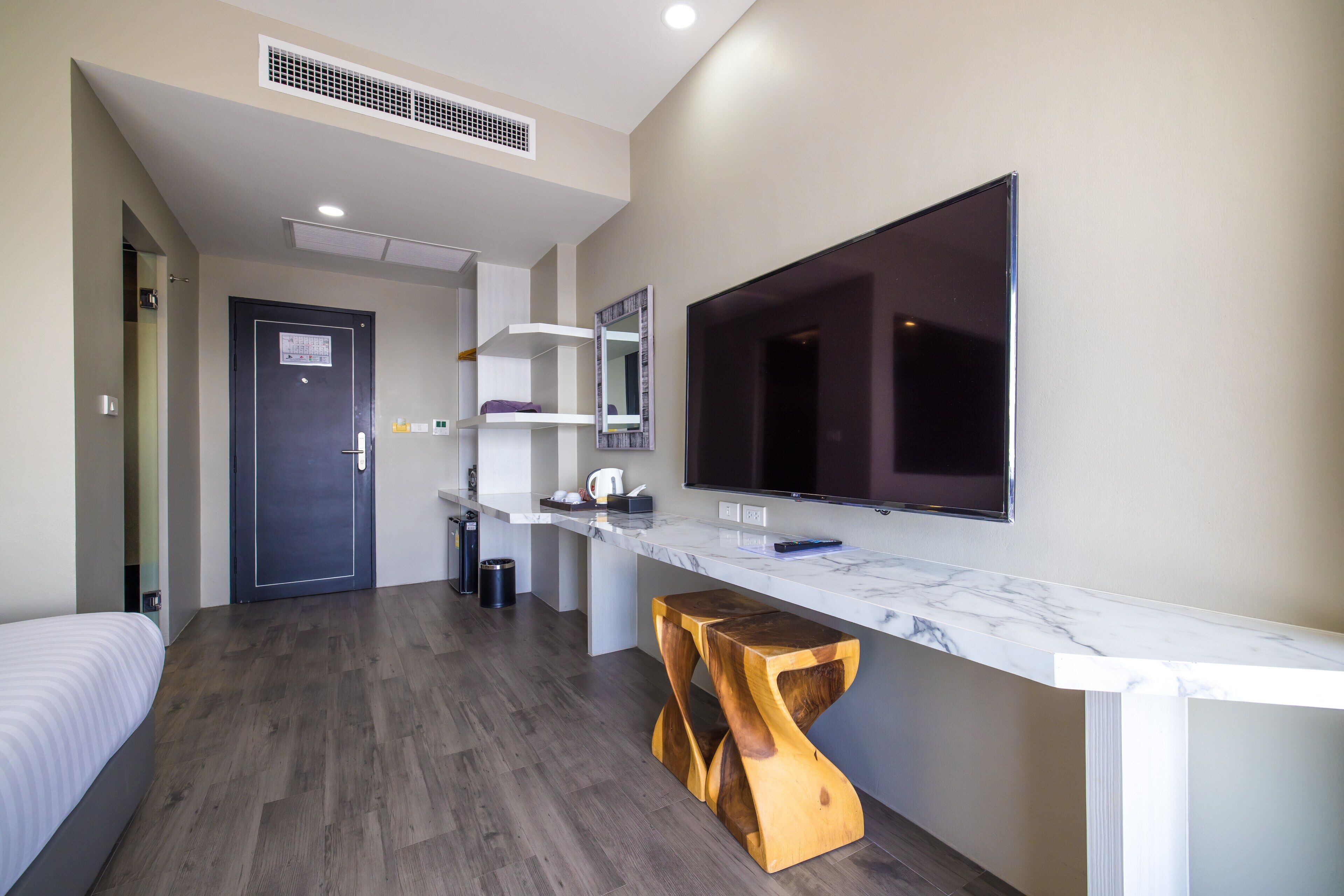 Triple L Hotel Patong Beach