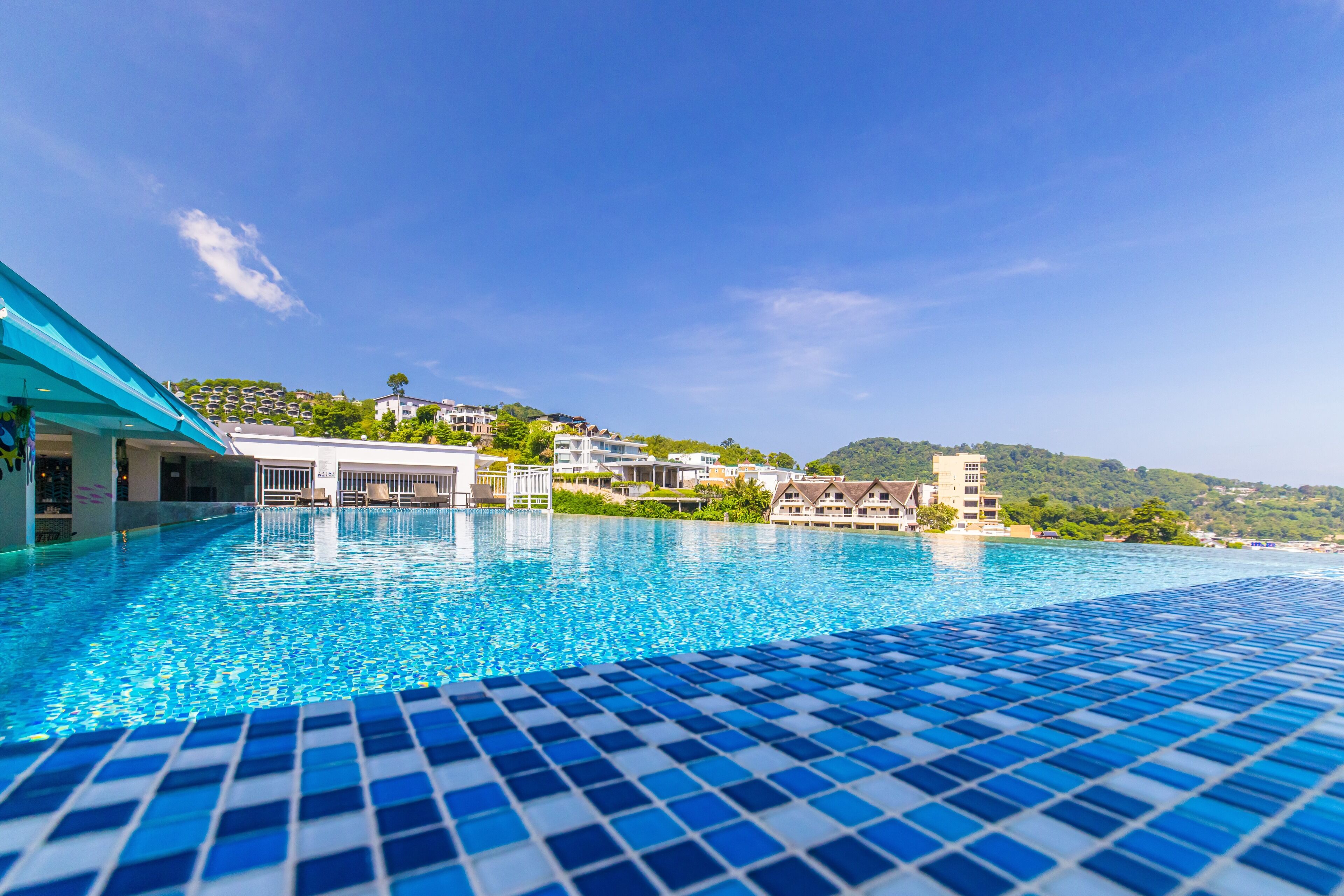 Triple L Hotel Patong Beach