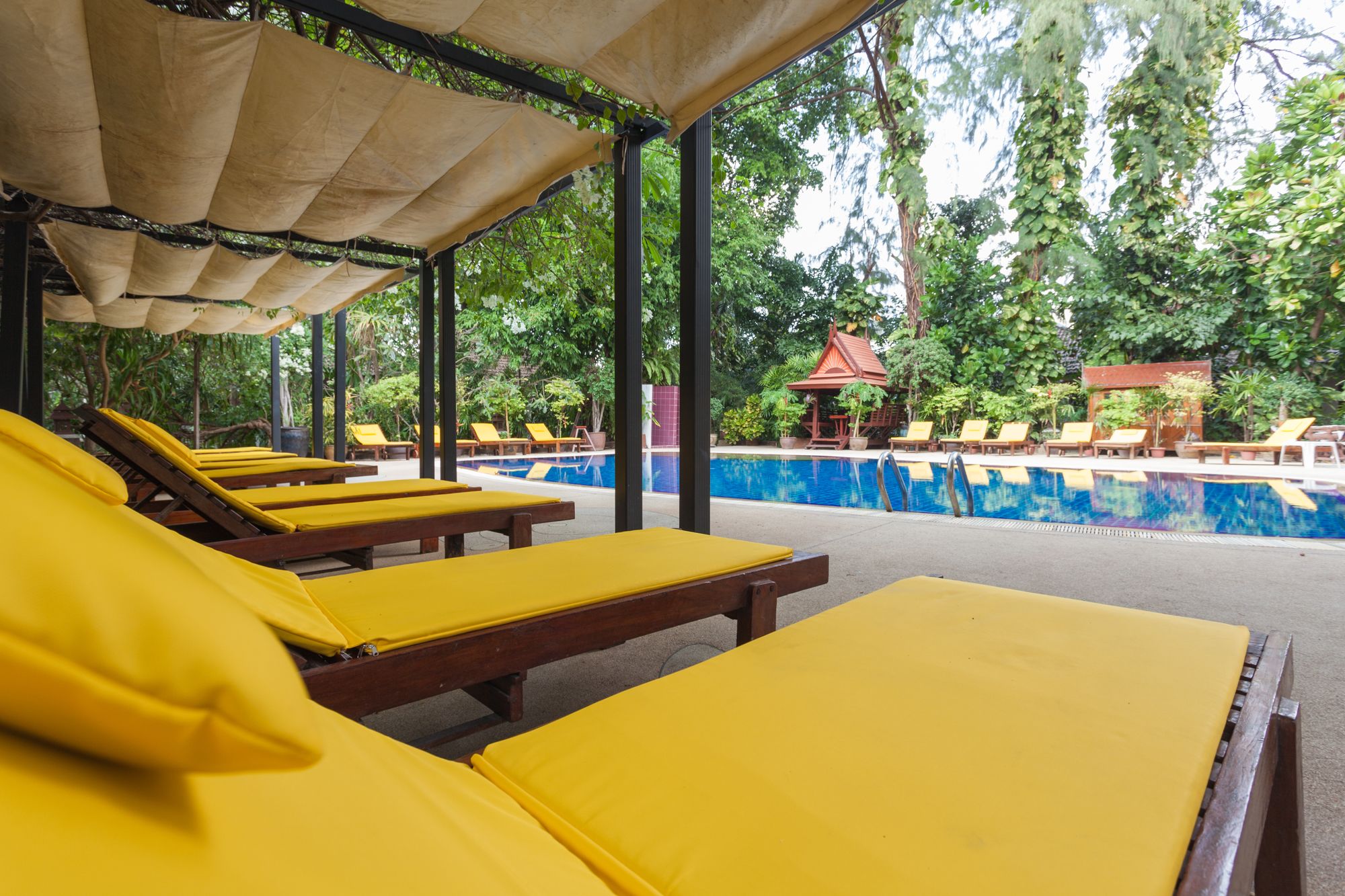 Tropica Bungalows