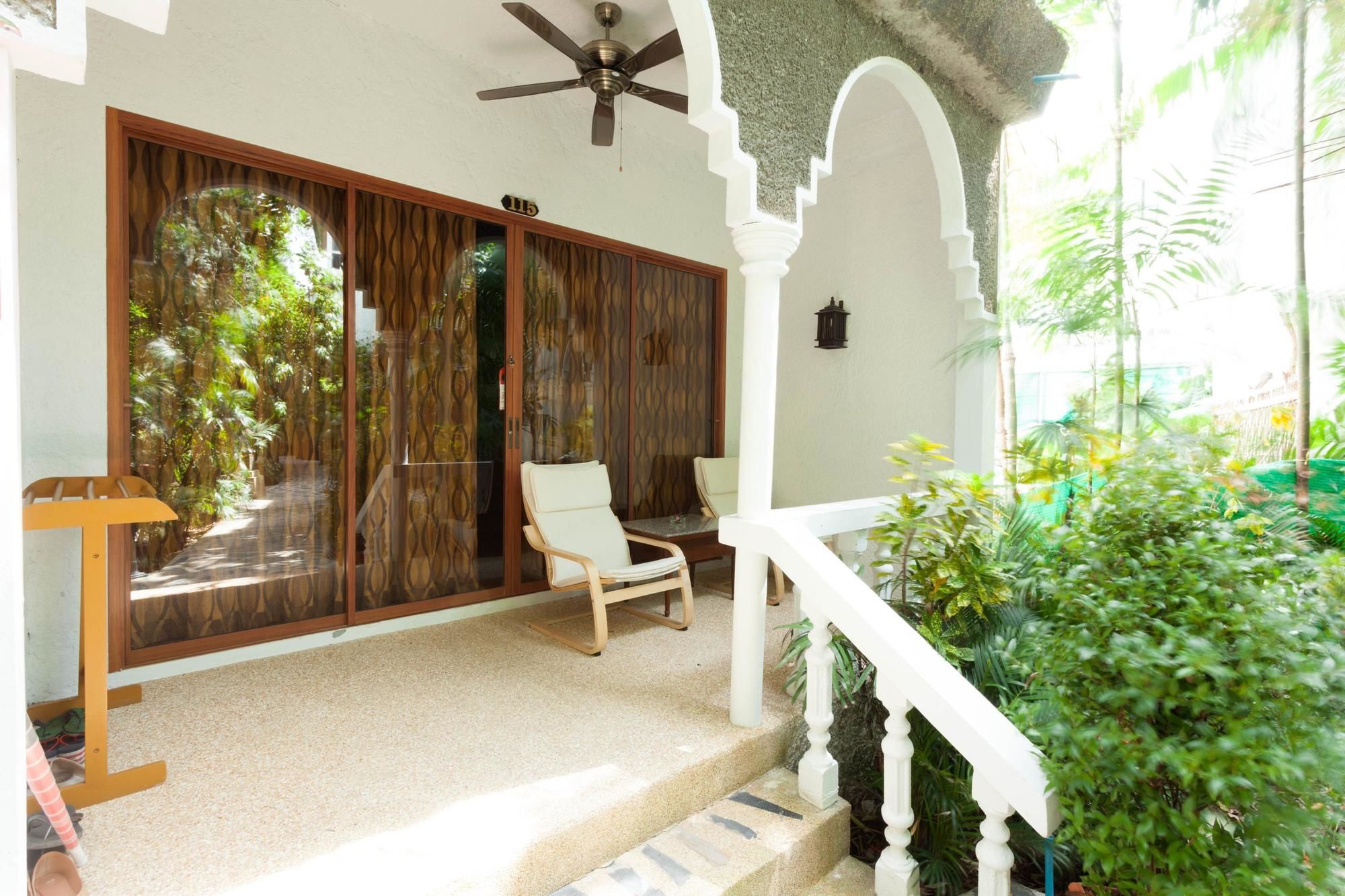 Tropica Bungalows
