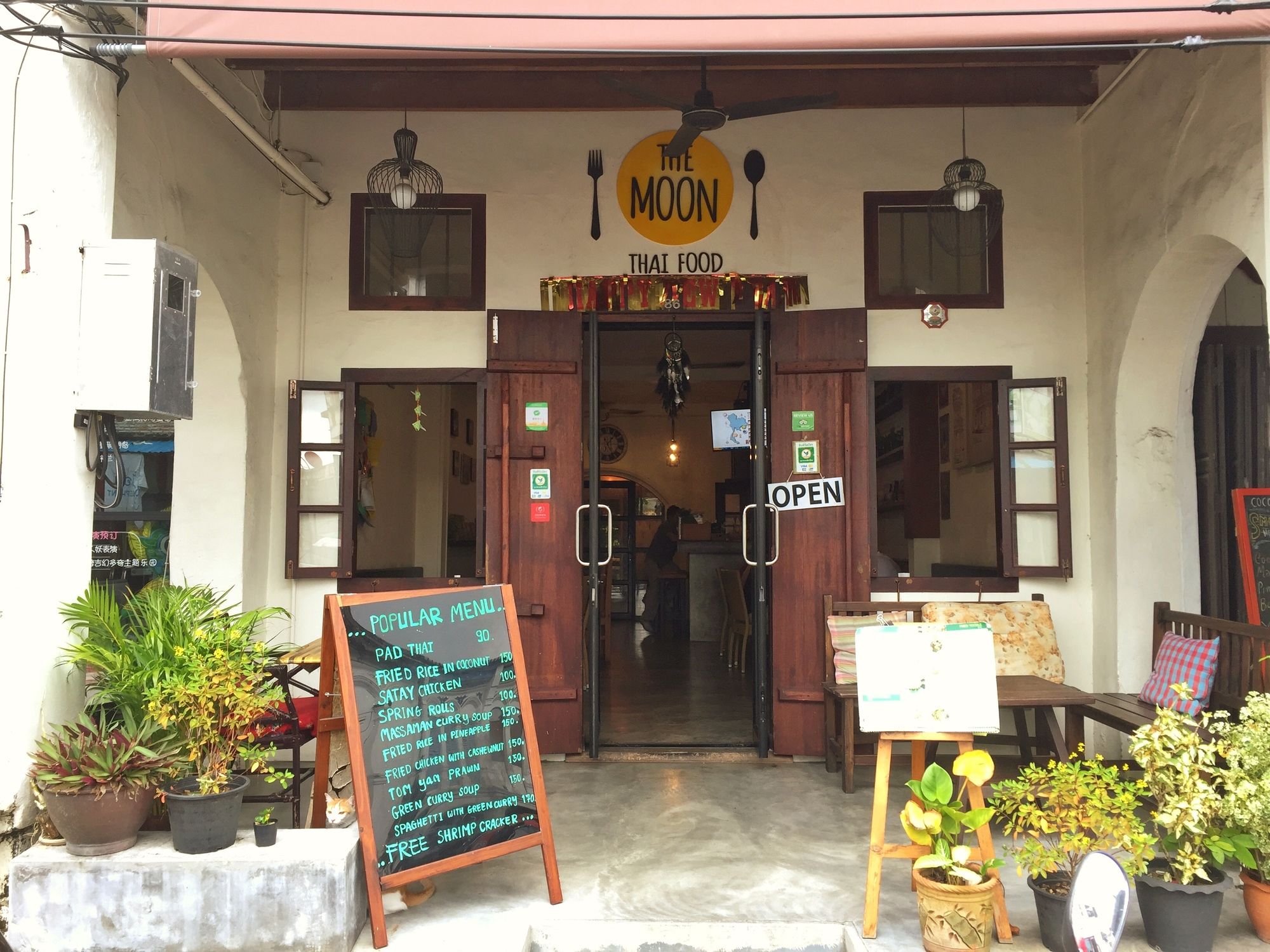 Ai Phuket Hostel