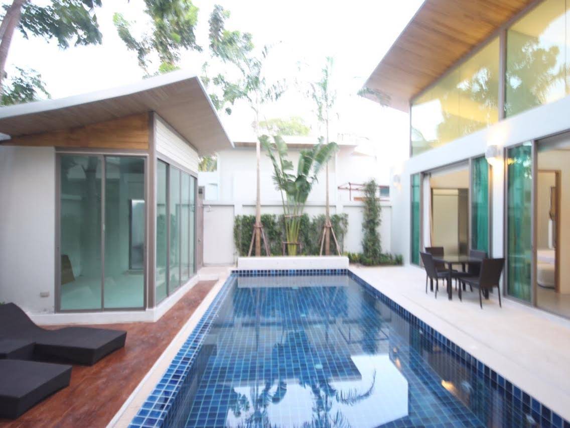 Areeca Pool Villa