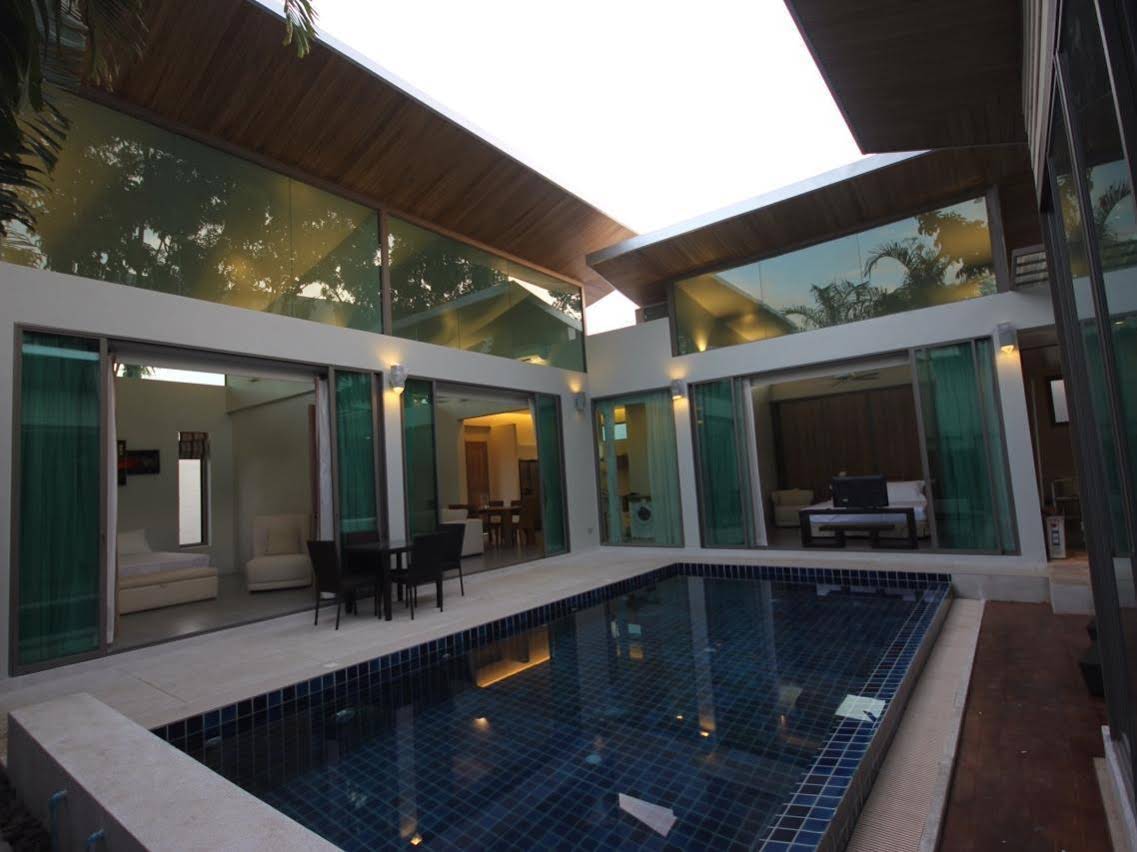 Areeca Pool Villa
