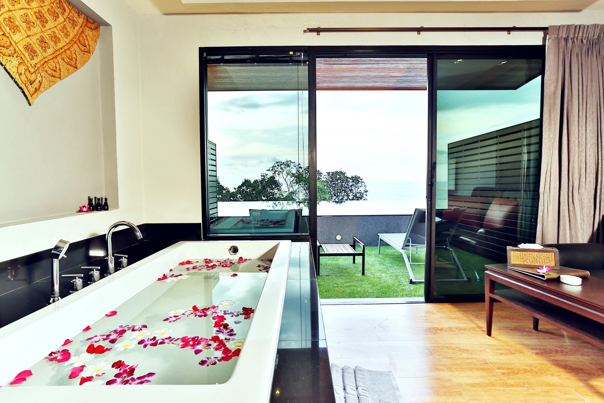 Ayara Kamala Resort & Spa