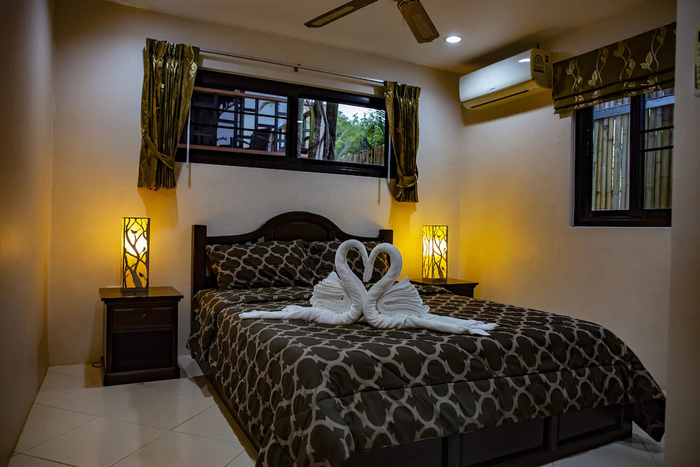 Baan Chom View Kamala