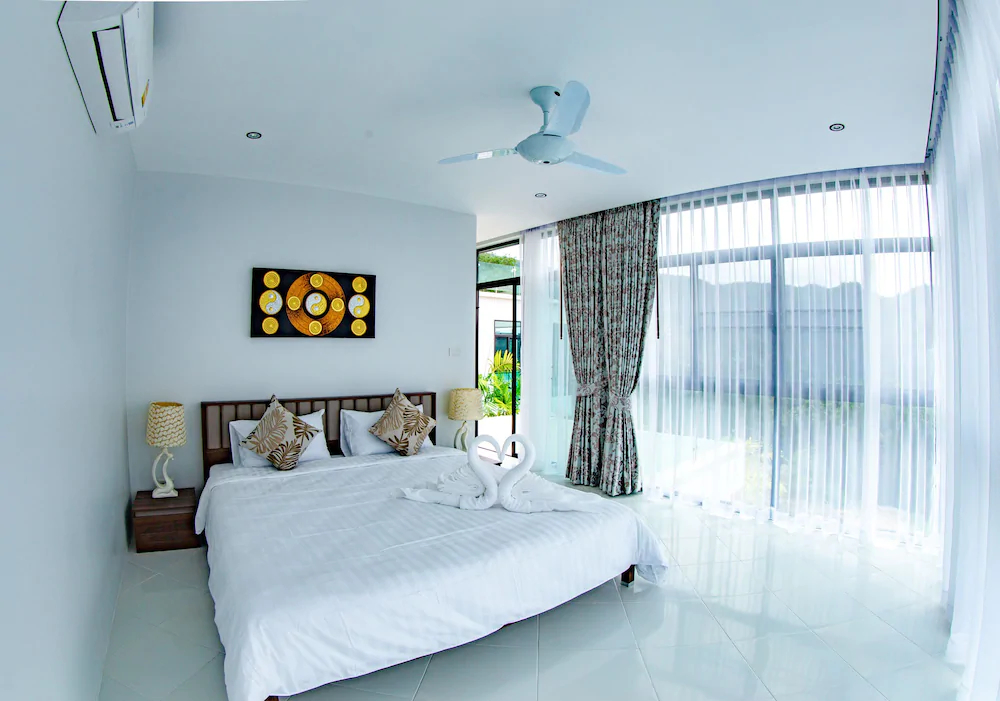 Baan Chom View Kamala