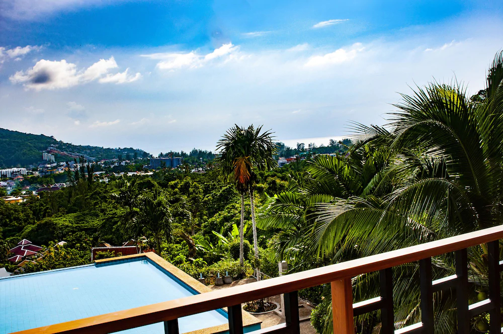 Baan Chom View Kamala