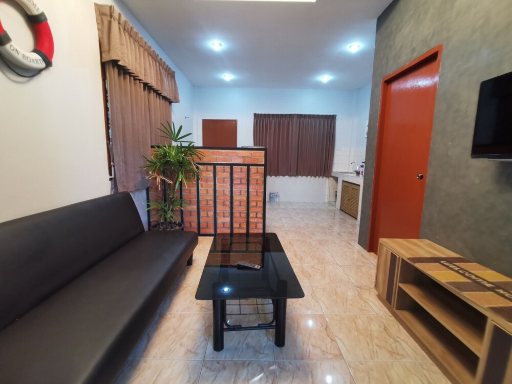 Baan Mee Phuket