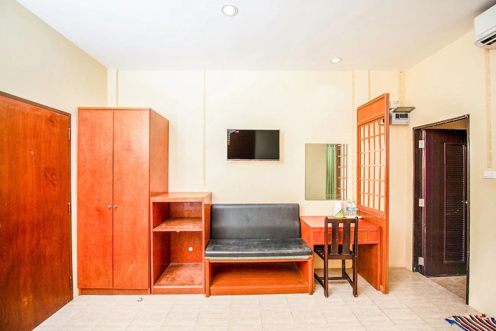 Baan Nat by OYO Rooms