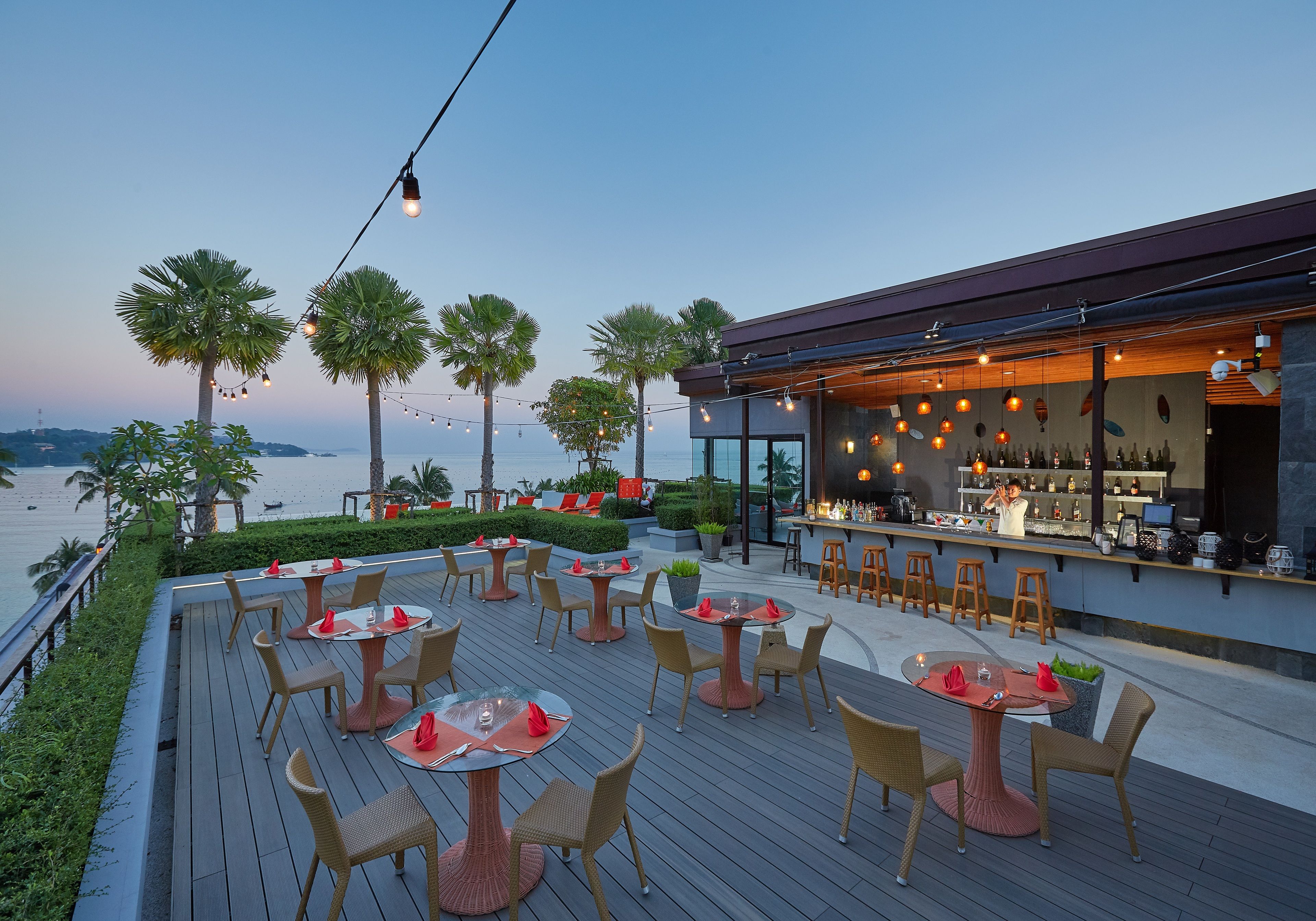 Bandara Phuket Beach Resort