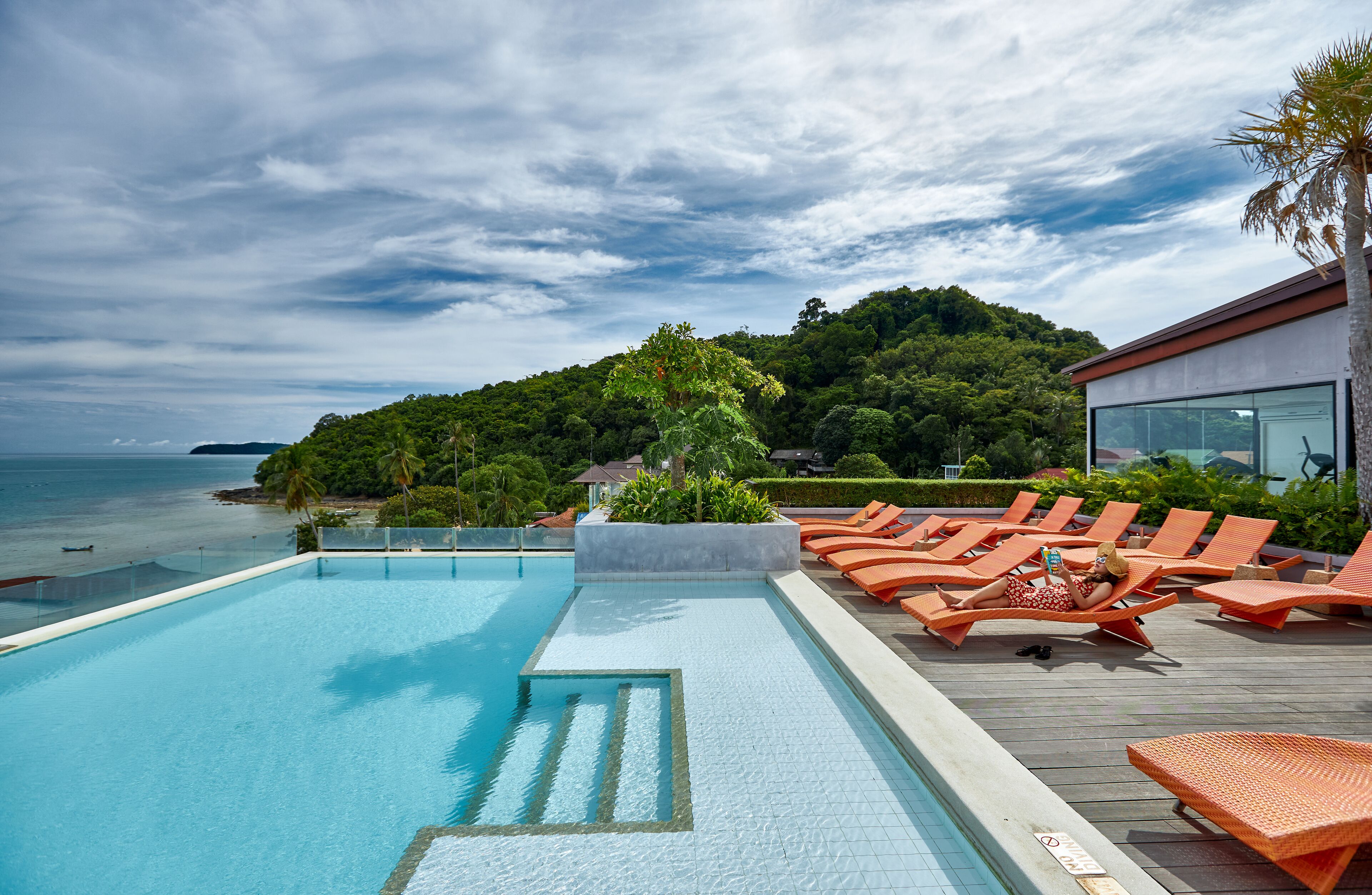 Bandara Phuket Beach Resort