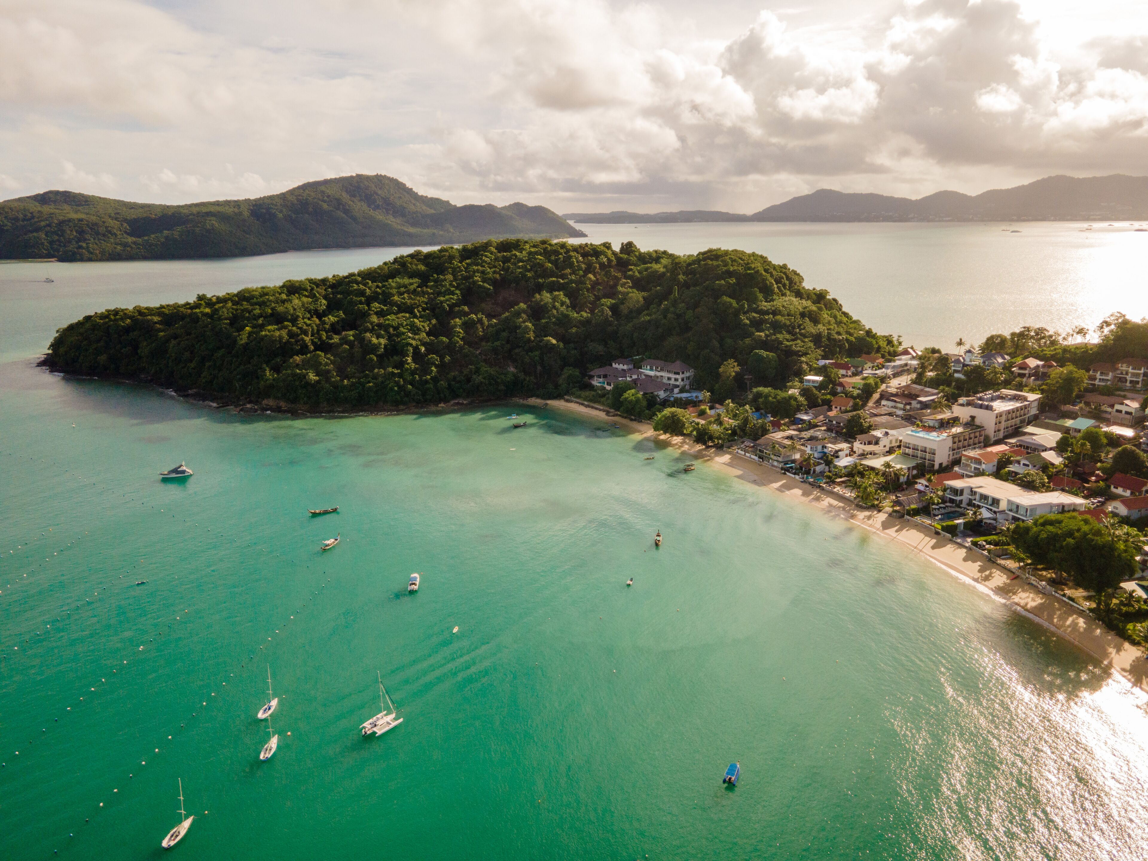 Bandara Phuket Beach Resort